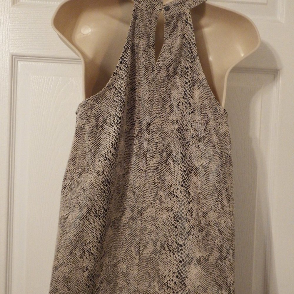 She & Sky: Unique women's top, sleeveless Size Small - Picture 3 of 5